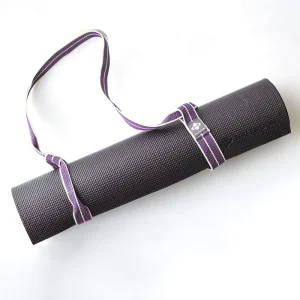 2020.MatCarryStrap.PlumWeave2-web_2000x_800x_2000x_5f7e74d0-1b68-41c6-bf58-11ae5faf4608.webpv1660753582 Sangle de transport pour tapis